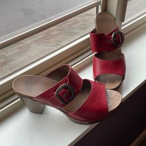 Beautiful red buckle closure Dansko slides